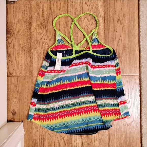 NWT No Boundaries Women's Vibrant Tribal Top SZ Small - Picture 3 of 3